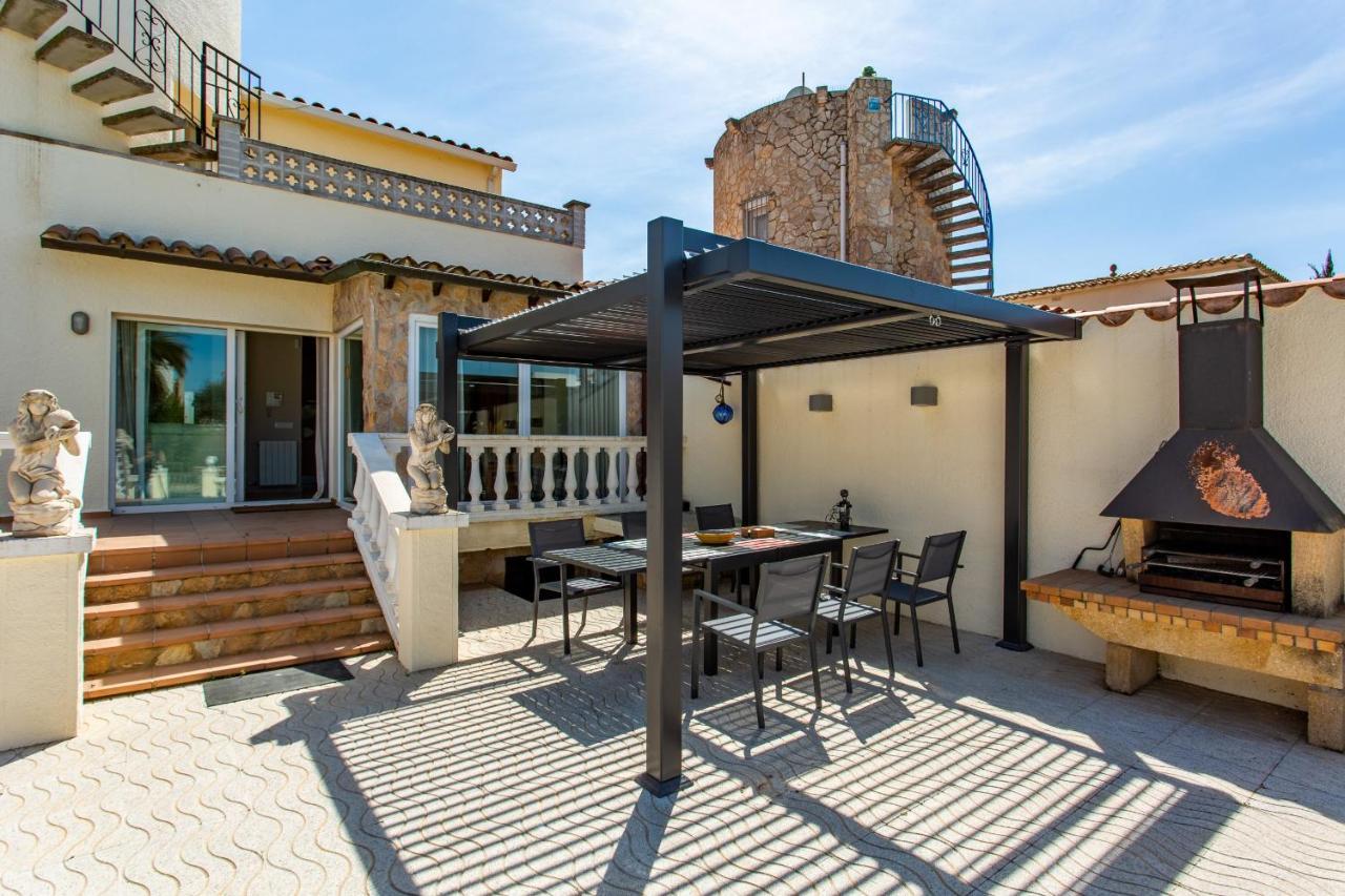 Welcs Villa Falconera 017 Emp Con Piscina Privada 艾姆布里亚布拉瓦 外观 照片