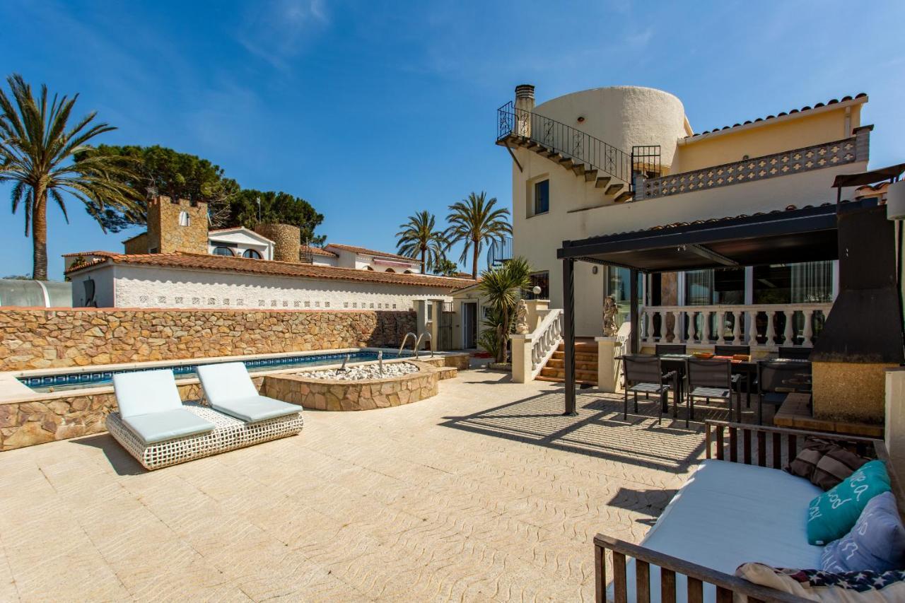 Welcs Villa Falconera 017 Emp Con Piscina Privada 艾姆布里亚布拉瓦 外观 照片